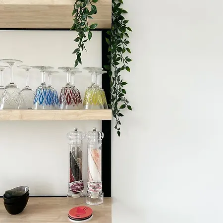 The Suncatcher * 오스텐드